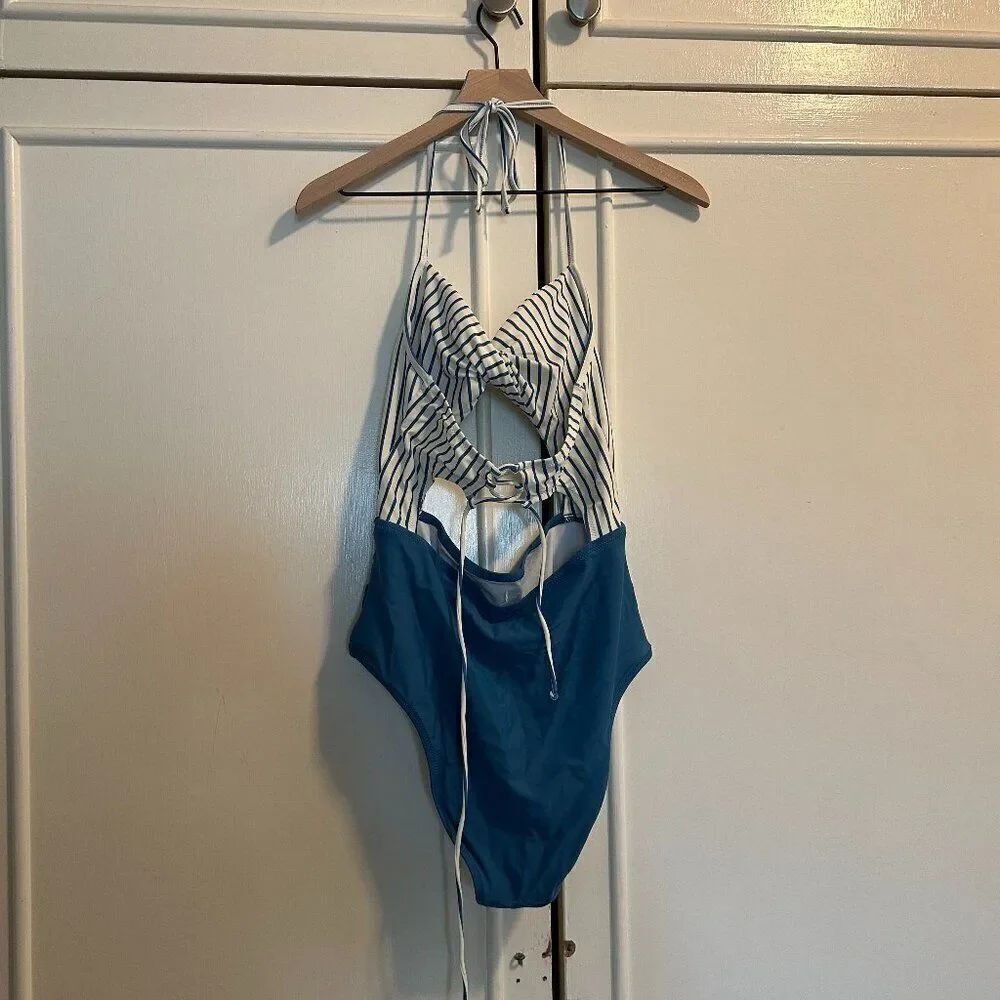 Cupshe Cutout Bathing Suit - Picture 2 of 2